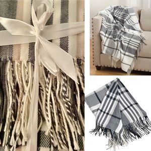 SARO LIFESTYLE FRINGE THROW BLANKET GREY GRAY PLAID 50x60 New with tag